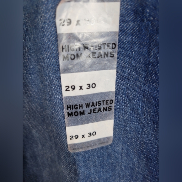 Nwot Abercrombie & Fitch High Waist Mom Jeans 29x30 Wide Leg - Picture 2 of 5